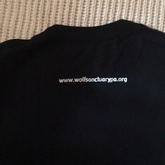 Black wolf t-shirt unisex medium moon wolf - Picture 2 of 2